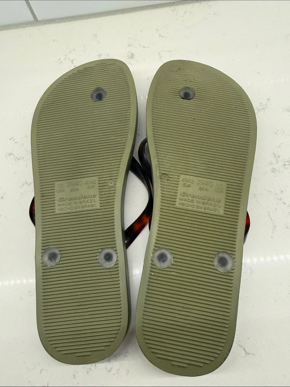Ipanema Olive Green Flip Flops with Tortoiseshell Straps sz 10